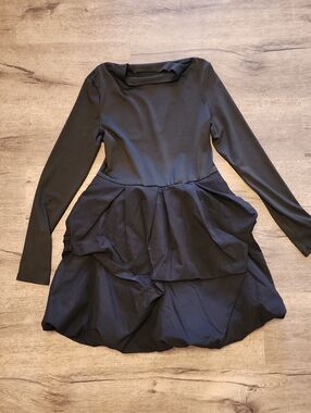 SHEIN Black Long-Sleeve Peplum Bubble-Hem Dress